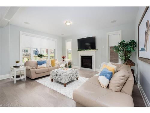 1644 Rizzardo Crescent, Innisfil, ON - Indoor Photo Showing Living Room With Fireplace