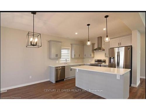 3629 Earlston Cross, London, ON - Indoor Photo Showing Kitchen With Upgraded Kitchen