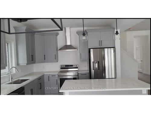 3629 Earlston Cross, London, ON - Indoor Photo Showing Kitchen With Double Sink With Upgraded Kitchen