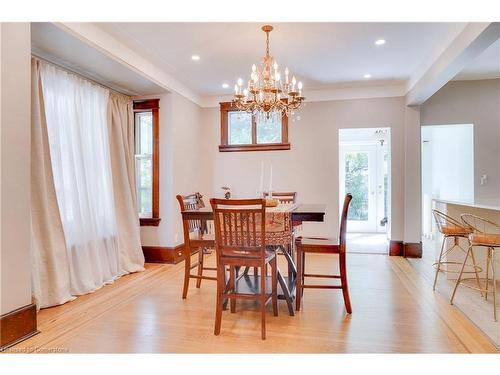 77 Proctor Boulevard, Hamilton, ON - Indoor Photo Showing Dining Room