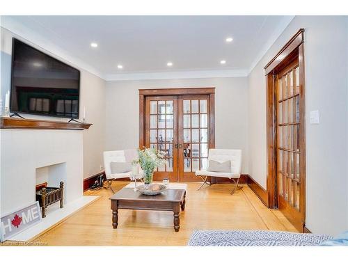 77 Proctor Boulevard, Hamilton, ON - Indoor Photo Showing Living Room With Fireplace