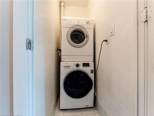 531-165 Legion Road N, Toronto, ON - Indoor Photo Showing Laundry Room