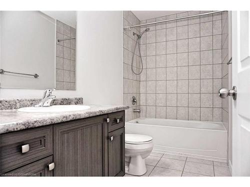 184 Maitland Street, Kitchener, ON - Indoor Photo Showing Bathroom