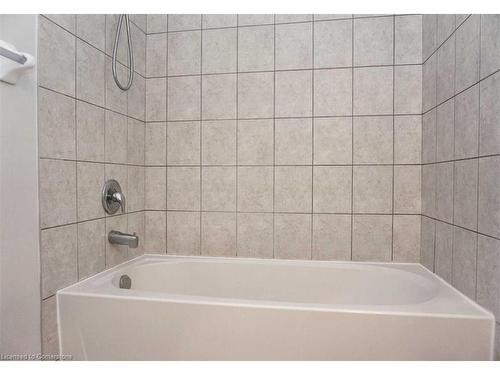 184 Maitland Street, Kitchener, ON - Indoor Photo Showing Bathroom