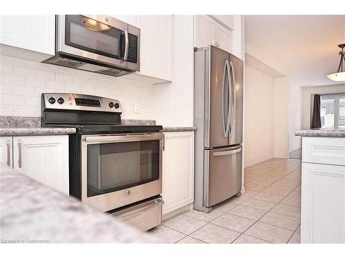 184 Maitland Street, Kitchener, ON - Indoor Photo Showing Kitchen With Upgraded Kitchen