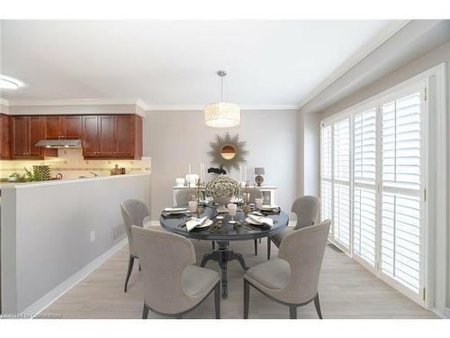 1063 Zimmerman Crescent, Milton, ON - Indoor Photo Showing Dining Room