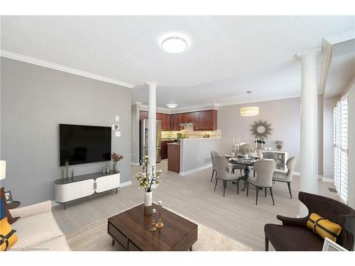 1063 Zimmerman Crescent, Milton, ON - Indoor Photo Showing Living Room