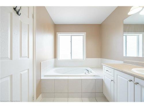 1063 Zimmerman Crescent, Milton, ON - Indoor Photo Showing Bathroom