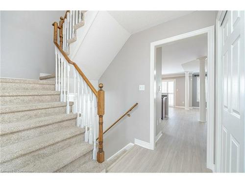 1063 Zimmerman Crescent, Milton, ON - Indoor Photo Showing Other Room