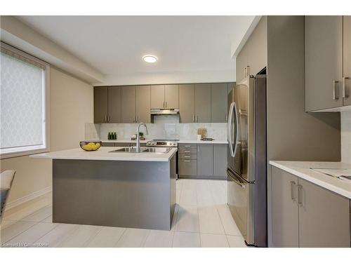 18 Elliot Avenue E, Fergus, ON - Indoor Photo Showing Kitchen With Double Sink