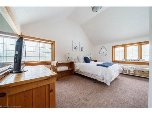 170 Cleaver Road, Brantford, ON - Indoor Photo Showing Bedroom