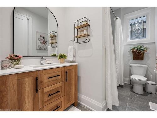 31-80 New Lakeshore Road, Port Dover, ON - Indoor Photo Showing Bathroom