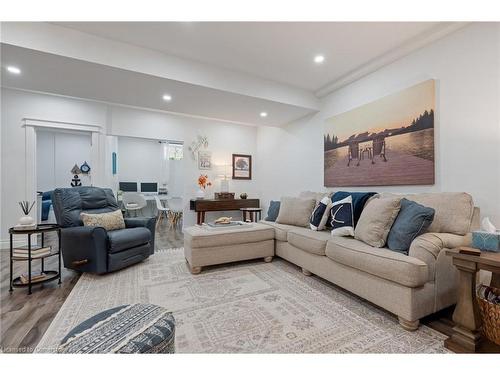 31-80 New Lakeshore Road, Port Dover, ON - Indoor Photo Showing Living Room