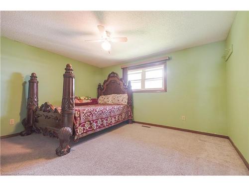 48 Corinth Court, London, ON - Indoor Photo Showing Bedroom