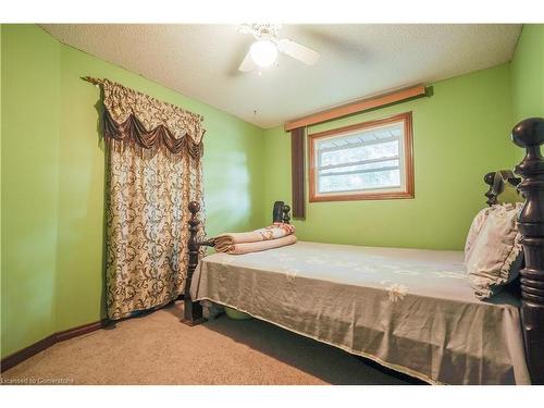 48 Corinth Court, London, ON - Indoor Photo Showing Bedroom