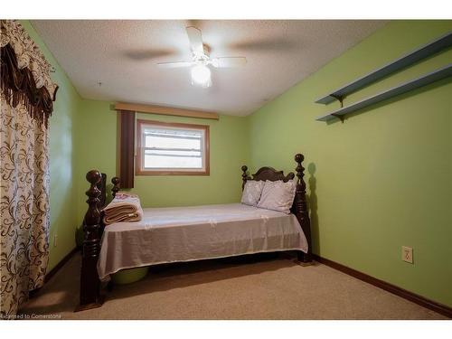 48 Corinth Court, London, ON - Indoor Photo Showing Bedroom