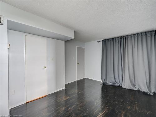 1411-4 Lisa Street, Brampton, ON - Indoor Photo Showing Other Room