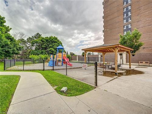 1411-4 Lisa Street, Brampton, ON - Outdoor