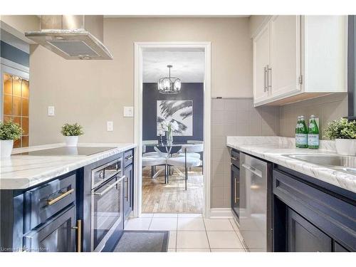 50 Bechtel Street, Cambridge, ON - Indoor Photo Showing Kitchen