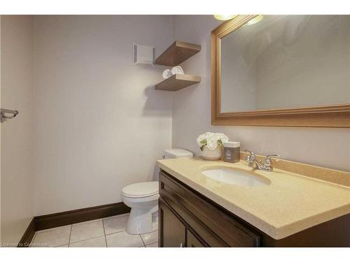 50 Bechtel Street, Cambridge, ON - Indoor Photo Showing Bathroom