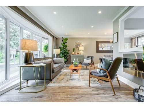 409 Scarsdale Crescent, Oakville, ON - Indoor Photo Showing Living Room With Fireplace