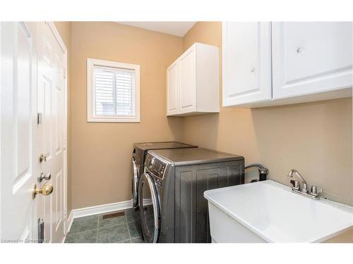 19 Osmond Appleton Road, Markham, ON - Indoor Photo Showing Laundry Room