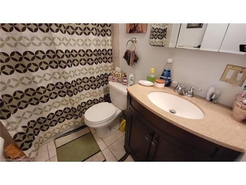 912-5 Frith Road, Toronto, ON - Indoor Photo Showing Bathroom