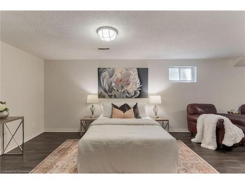 1115 Saginaw Crescent, Mississauga, ON - Indoor Photo Showing Bedroom