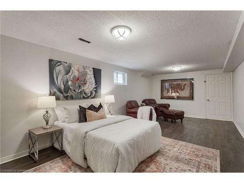 1115 Saginaw Crescent, Mississauga, ON - Indoor Photo Showing Bedroom