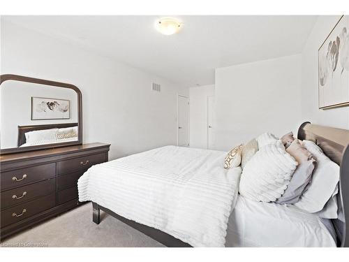 495 Queen Mary Drive, Brampton, ON - Indoor Photo Showing Bedroom