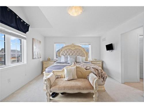 495 Queen Mary Drive, Brampton, ON - Indoor Photo Showing Bedroom