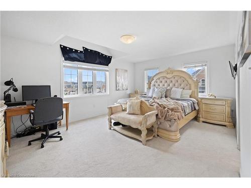 495 Queen Mary Drive, Brampton, ON - Indoor Photo Showing Bedroom