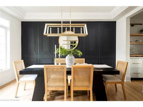 11325 Taylor Court, Milton, ON - Indoor Photo Showing Dining Room