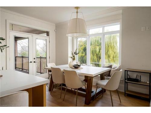 11325 Taylor Court, Milton, ON - Indoor Photo Showing Dining Room