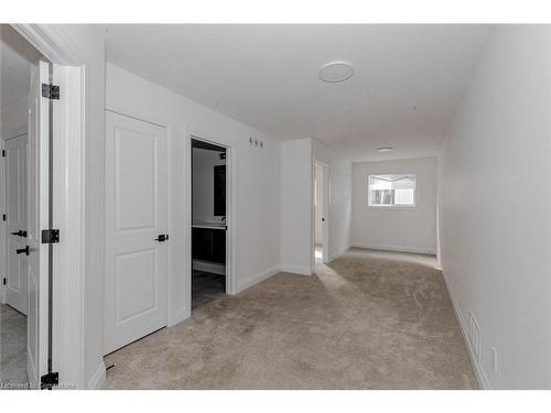 236 Mount Pleasant Street, Brantford, ON - Indoor Photo Showing Other Room