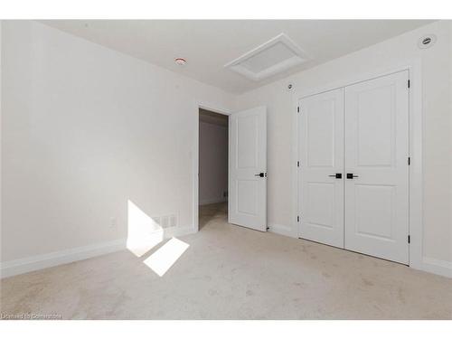 236 Mount Pleasant Street, Brantford, ON - Indoor Photo Showing Other Room