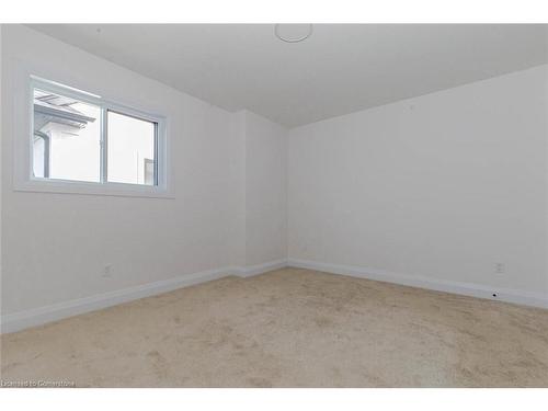 236 Mount Pleasant Street, Brantford, ON - Indoor Photo Showing Other Room