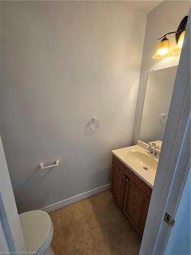 B-76 Guelph Street, Halton Hills, ON - Indoor Photo Showing Bathroom