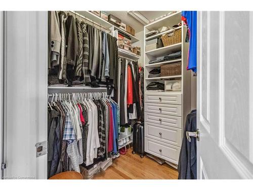 3327 Eglinton Avenue W, Mississauga, ON - Indoor With Storage