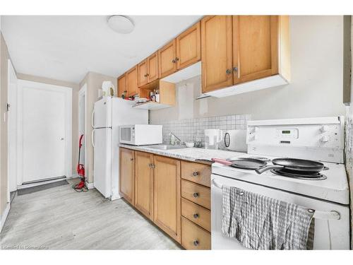 82 Marlborough Street, Brantford, ON - Indoor Photo Showing Kitchen