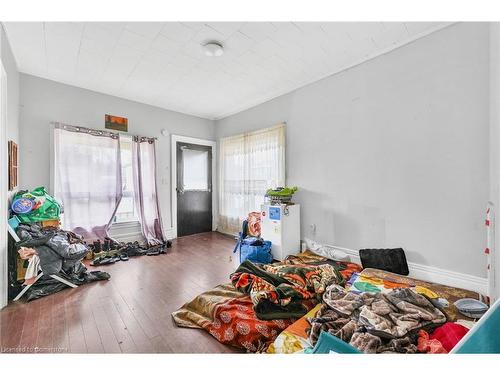 82 Marlborough Street, Brantford, ON - Indoor Photo Showing Gym Room