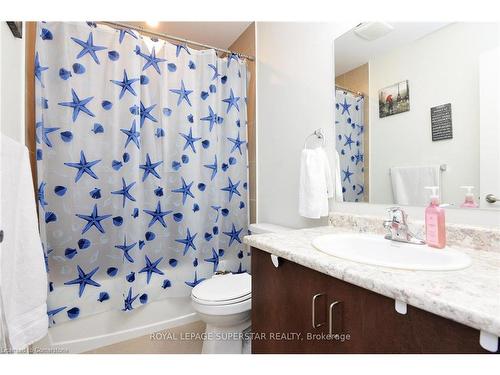 39-590 N Service Road, Hamilton, ON - Indoor Photo Showing Bathroom