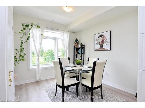 39-590 N Service Road, Hamilton, ON - Indoor Photo Showing Dining Room