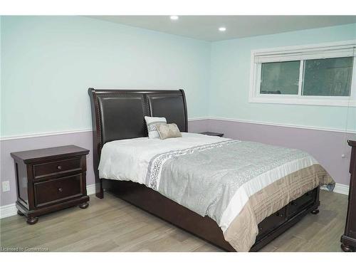 11 Wheatfield Crescent, Kitchener, ON - Indoor Photo Showing Bedroom