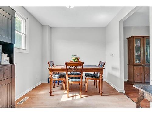 38-7340 Copenhagen Road, Mississauga, ON - Indoor Photo Showing Dining Room