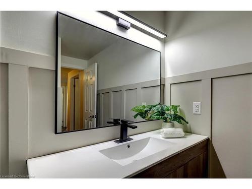 187 Ironstone Drive, Cambridge, ON - Indoor Photo Showing Bathroom