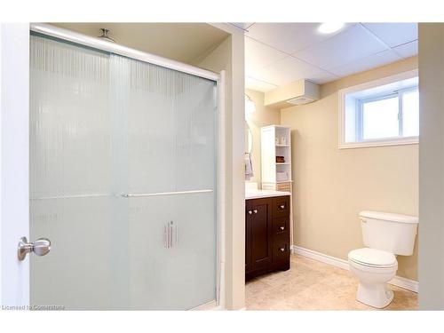 8 Meadow Crescent, Kitchener, ON - Indoor Photo Showing Bathroom