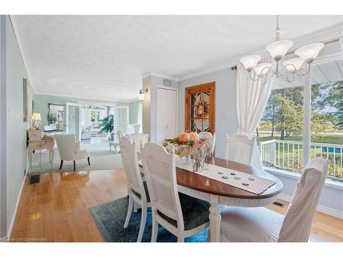 283 Rainbow Ridge, Kawartha Lakes, ON - Indoor Photo Showing Dining Room