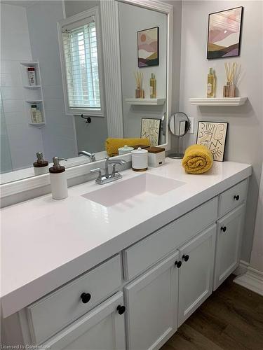 238 Killarney Road, London, ON - Indoor Photo Showing Bathroom