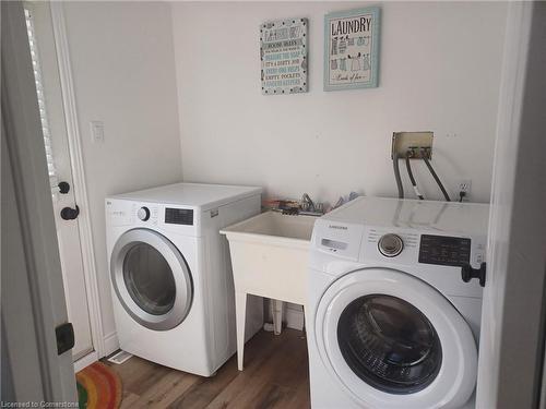 238 Killarney Road, London, ON - Indoor Photo Showing Laundry Room